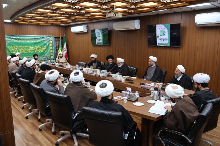 نشست علمی معرفی و بررسی کتاب سحر بیان و جمال لسان برگزار شد