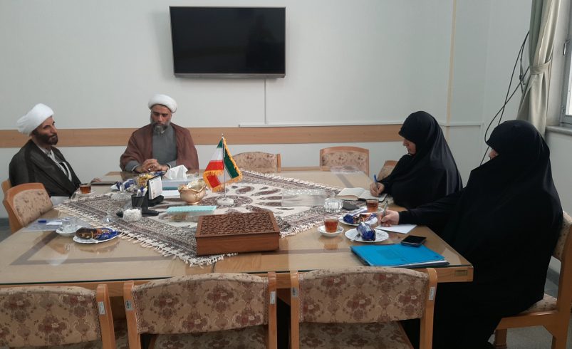 جلسه حجت الاسلام جلالی با مدیر مرکز آموزش های آزاد جامعه الزهرا