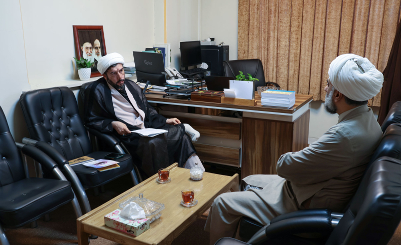 جلسه با حجت الاسلام و المسلمین کاویانی قائم مقام مرکز تدوین متون