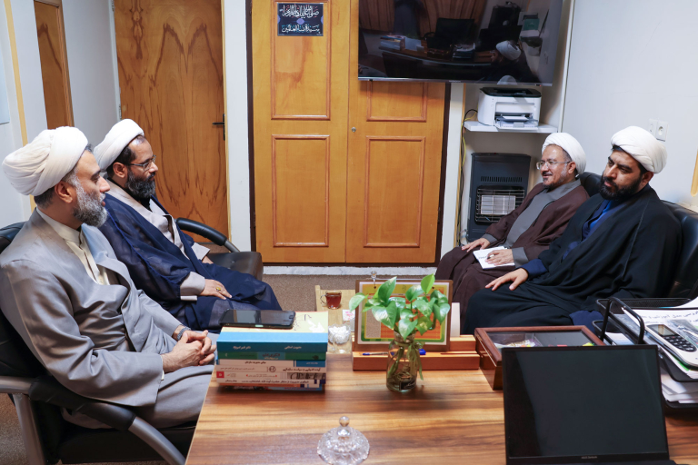 جلسه مدیر مرکز با مدیر مرکز آموزش‌های کاربردی و مهارتی حوزه برگزار شد