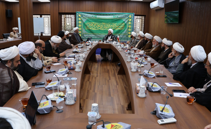 نشست هم اندیشی اساتید مرکز تخصصی شهدای محراب برگزار شد