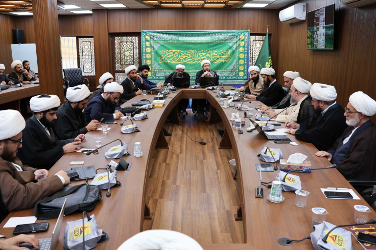 گزارش تصویری کرسی آزاد اندیشی بررسی استقلال خطیب جمعه و جایگاه حاکمیتی نماز جمعه