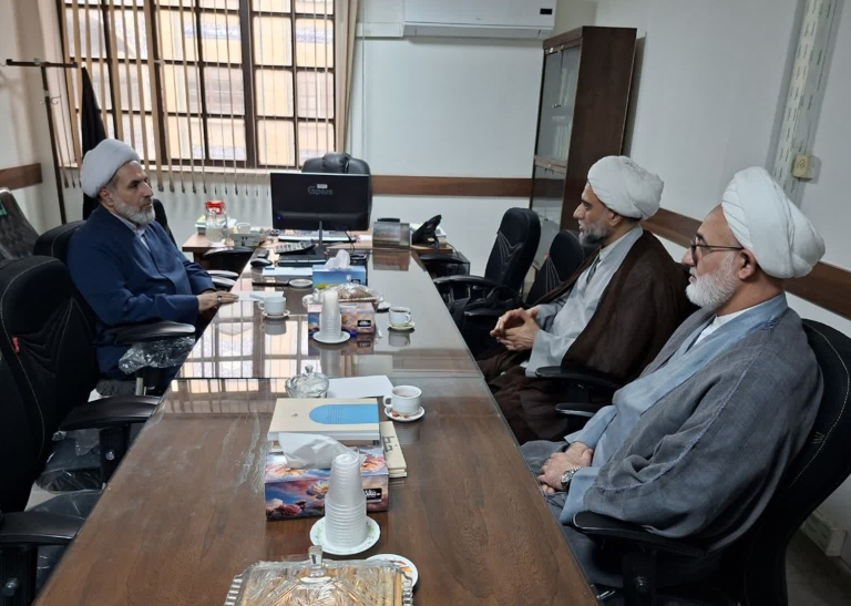 جلسه با معاون پژوهش حوزه علمیه قم به مناسبت هفته پژوهش