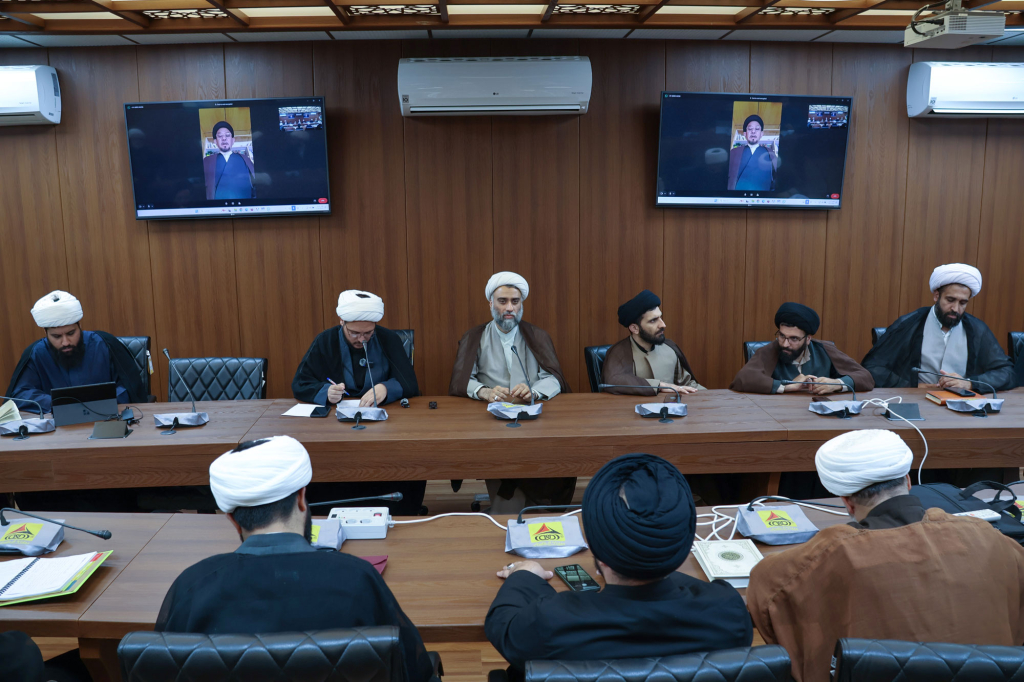 گزارش نشست تاثیر و نفوذ نماز جمعه در بحران ها و تحولات اجتماعی و سیاسی با ‌تاکید بر تاثیر آن در جنگ تحمیلی 12 روزه